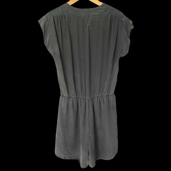 Aritzia Babaton Corbett 100% silk romper slate grey size small - Picture 4 of 16